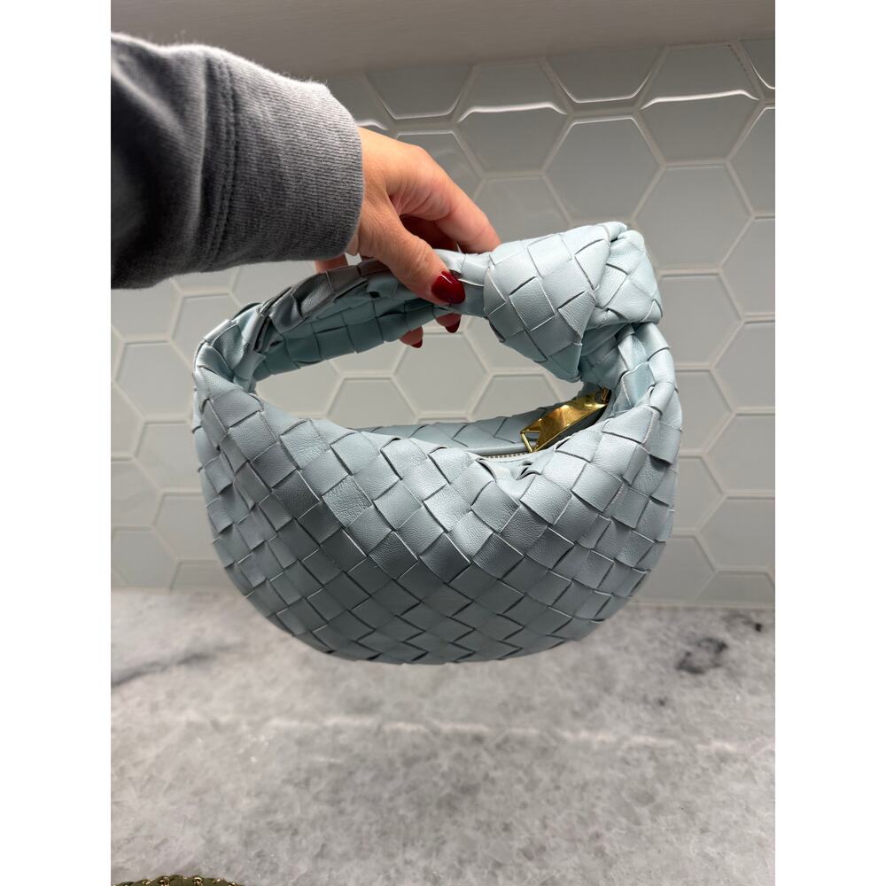 BOTTEGA VENETA - LIGHT BLUE MINI JODIE BAG - Picture 6 of 10